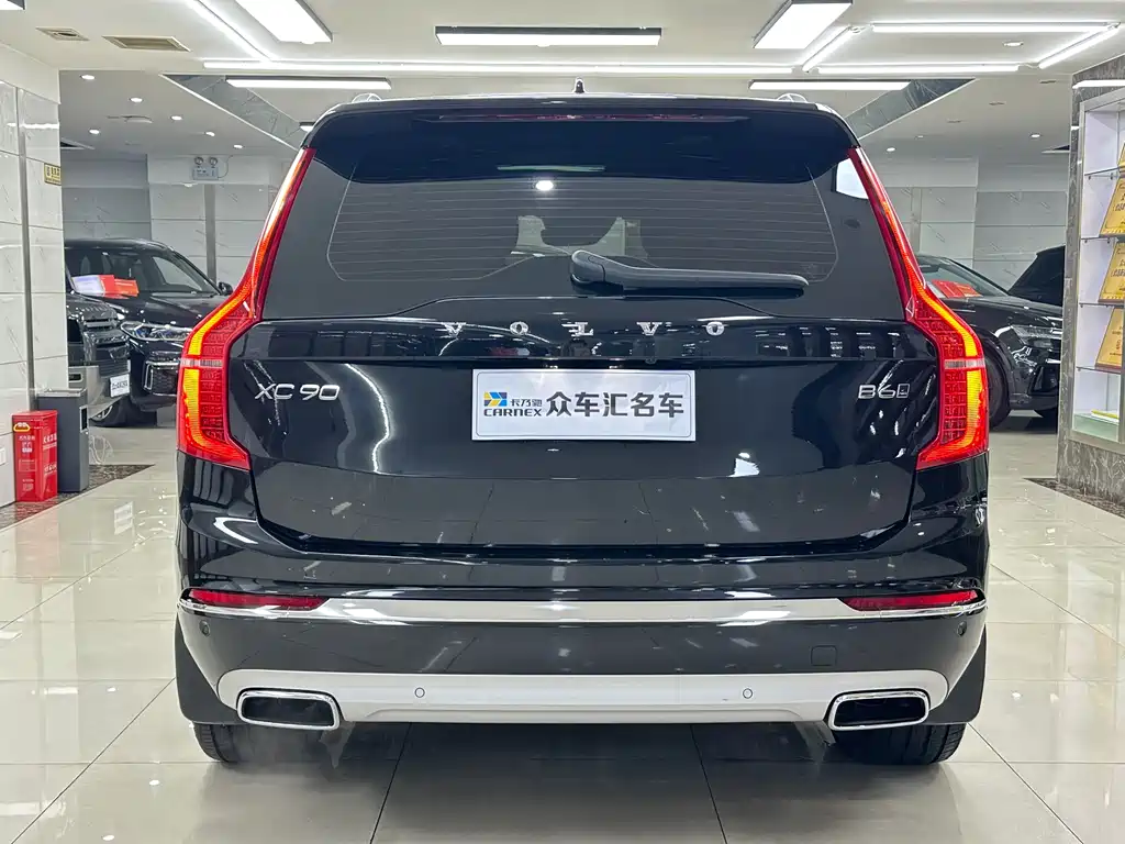 Volvo XC90 2021 B6 Luxury 7 мест