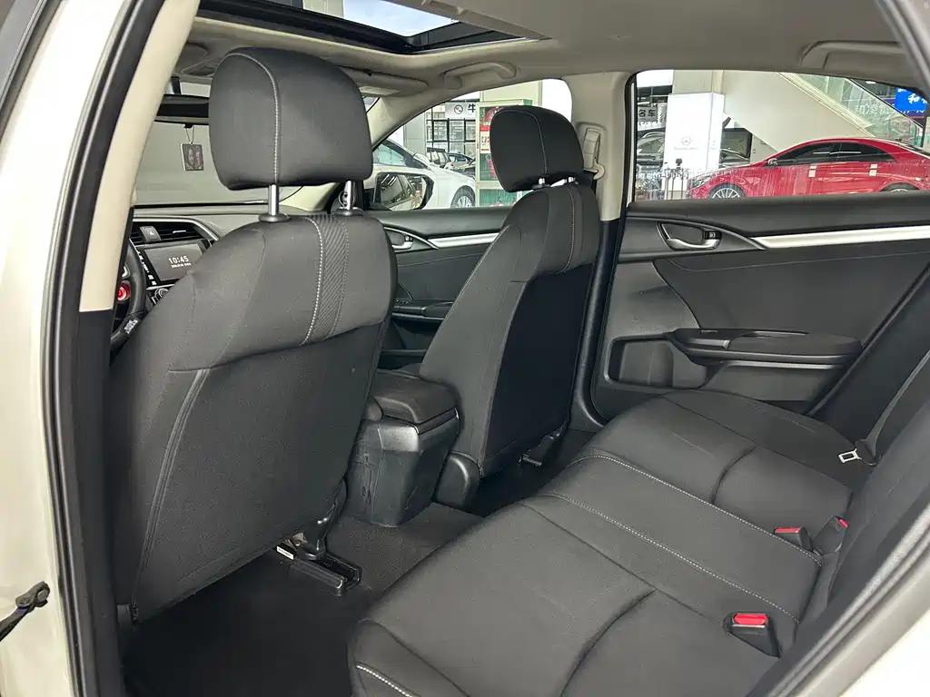 Honda Civic — миниатюра 7