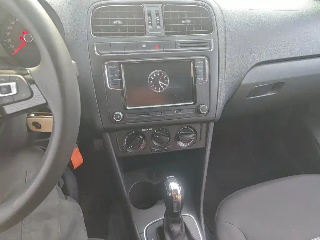 Volkswagen Polo — миниатюра 14
