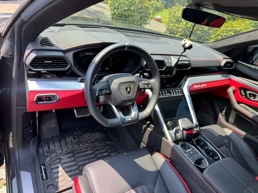 Lamborghini Urus 2023 4.0T V8 S