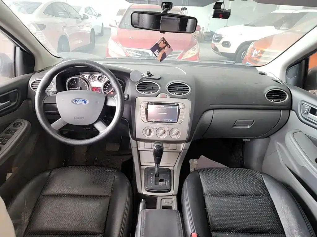Ford Focus — миниатюра 10
