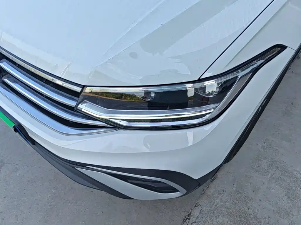 Volkswagen Tiguan L — миниатюра 24