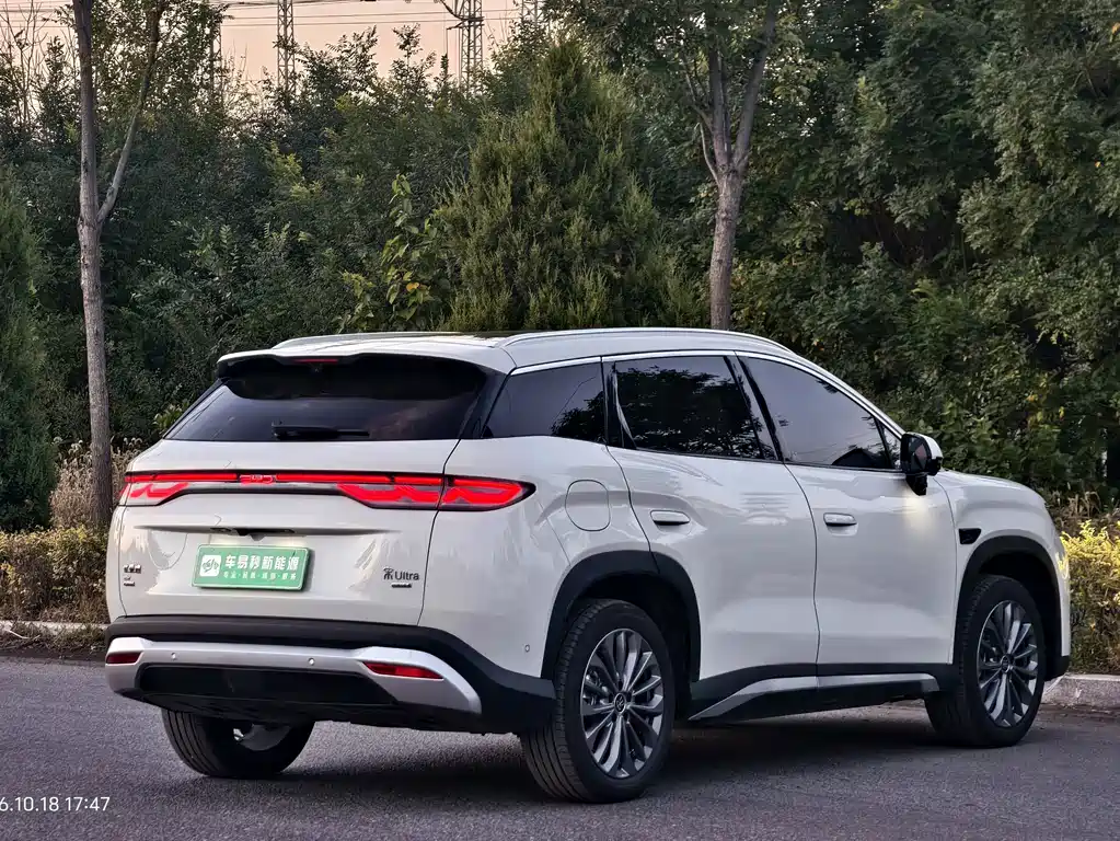 BYD Song Ultra — миниатюра 5