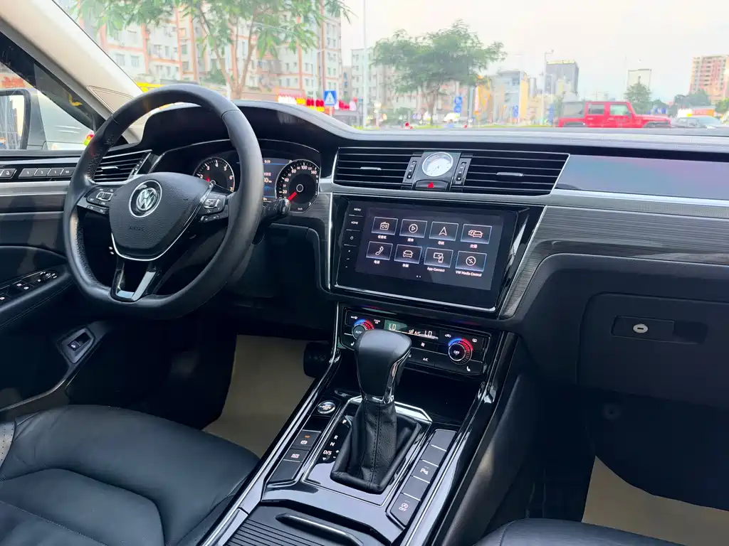 Volkswagen Phideon — миниатюра 17