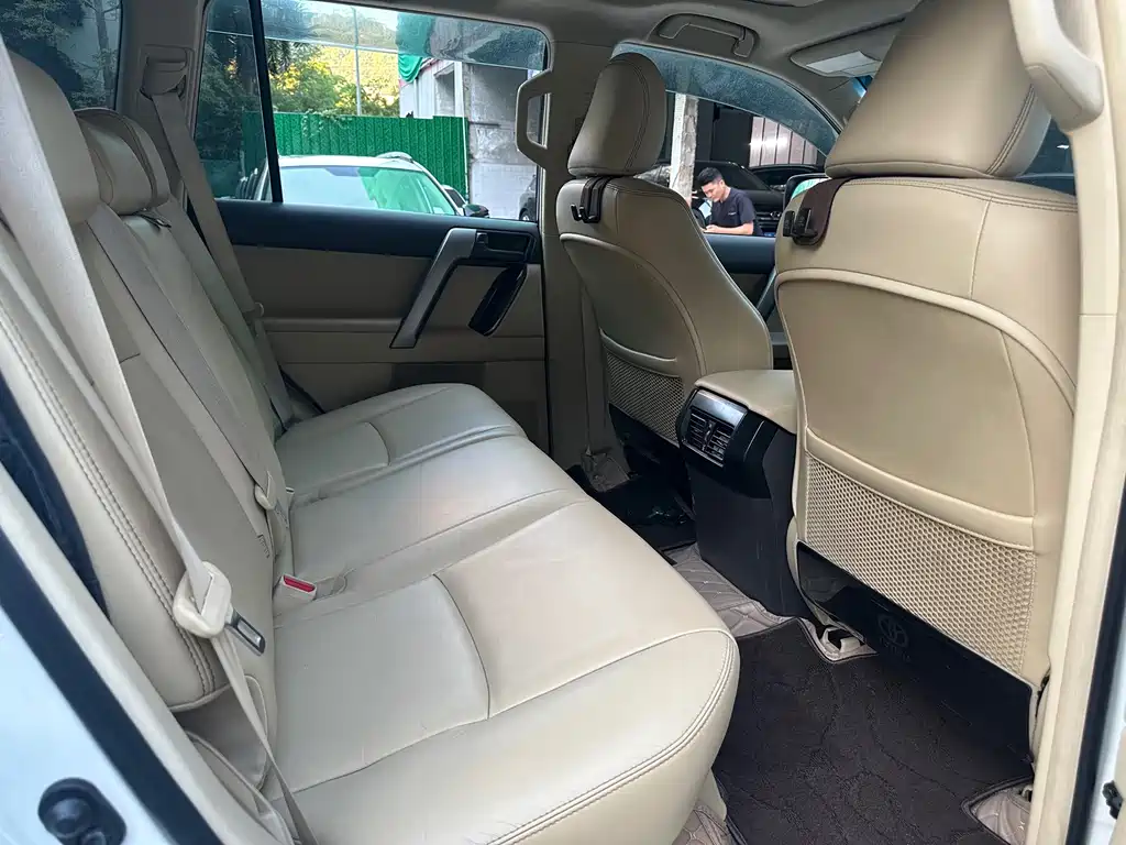 Toyota Prado — миниатюра 12
