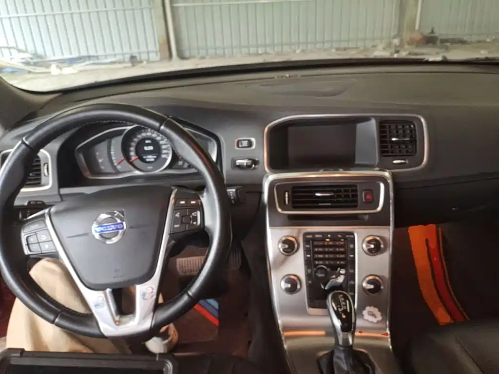 Volvo S60 — миниатюра 10