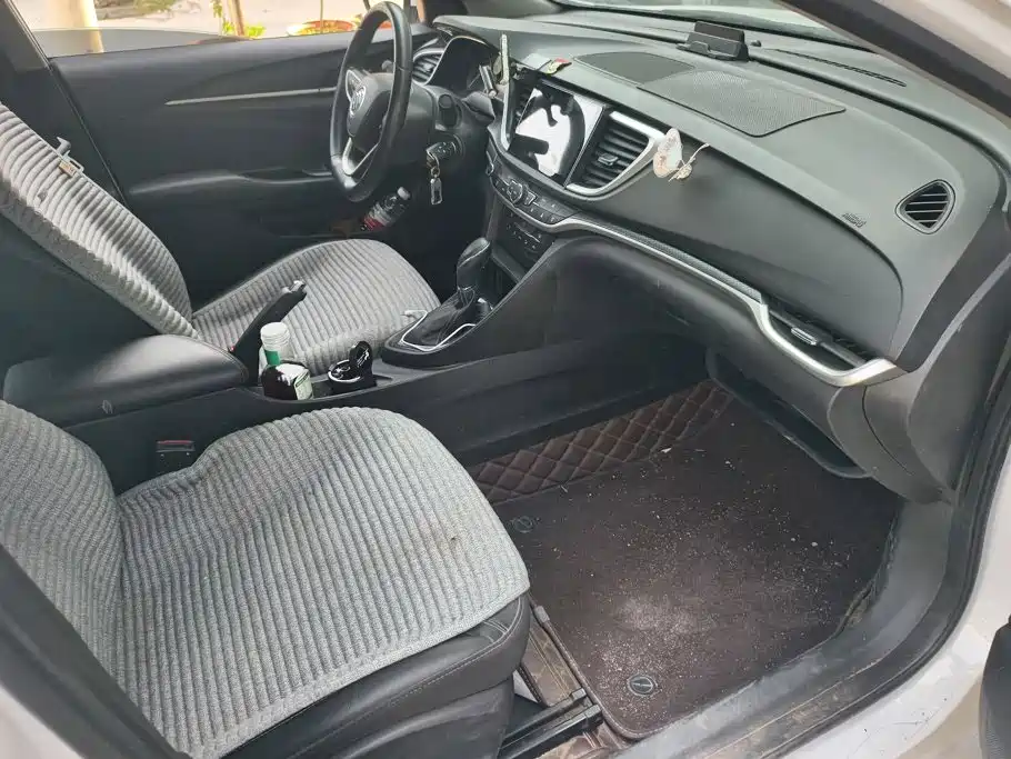 Buick Excelle — миниатюра 8