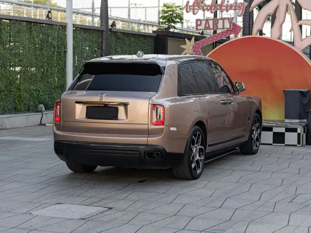 Rolls-Royce Cullinan — миниатюра 4