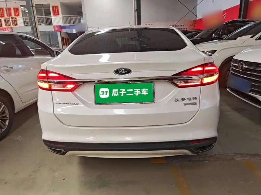 Ford Mondeo — миниатюра 6