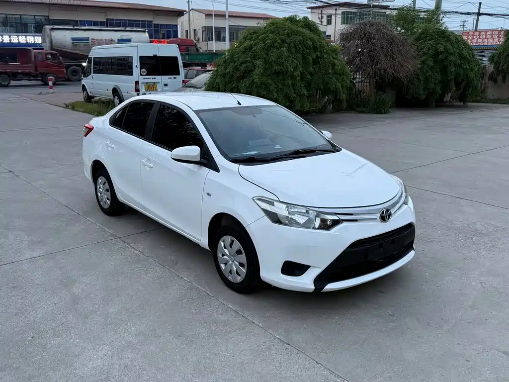Toyota Vios — миниатюра 4