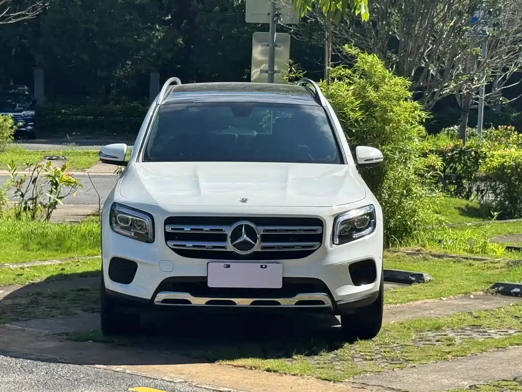 Mercedes-Benz GLB — миниатюра 2