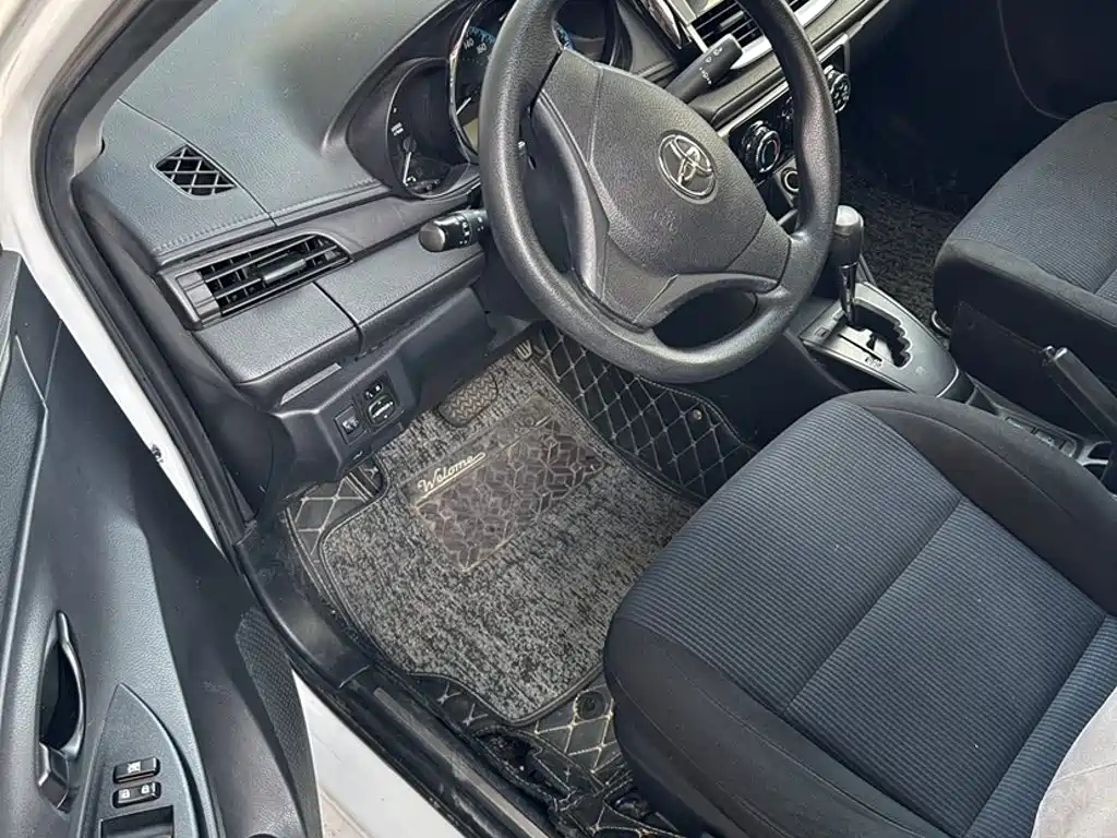Toyota Yaris L — миниатюра 14