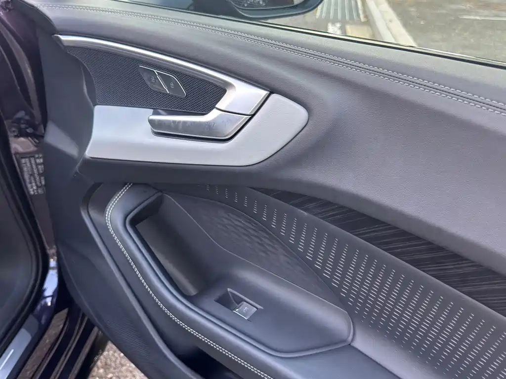 Audi A5L — миниатюра 17