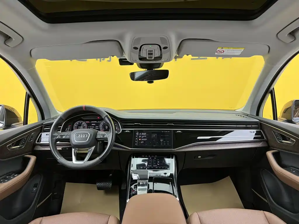Audi Q7 — миниатюра 13