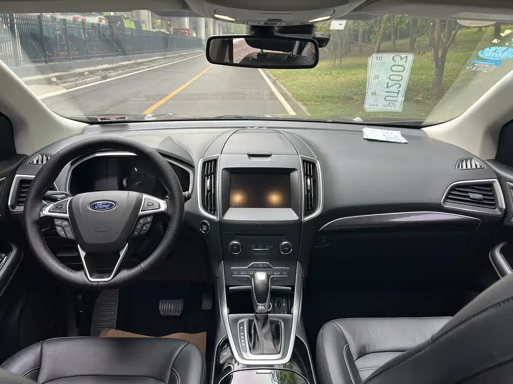 Ford Edge — миниатюра 5