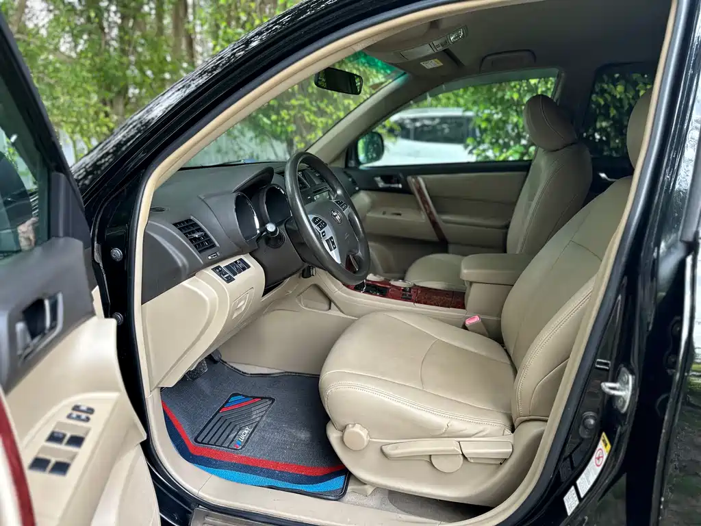 Toyota Highlander — миниатюра 6