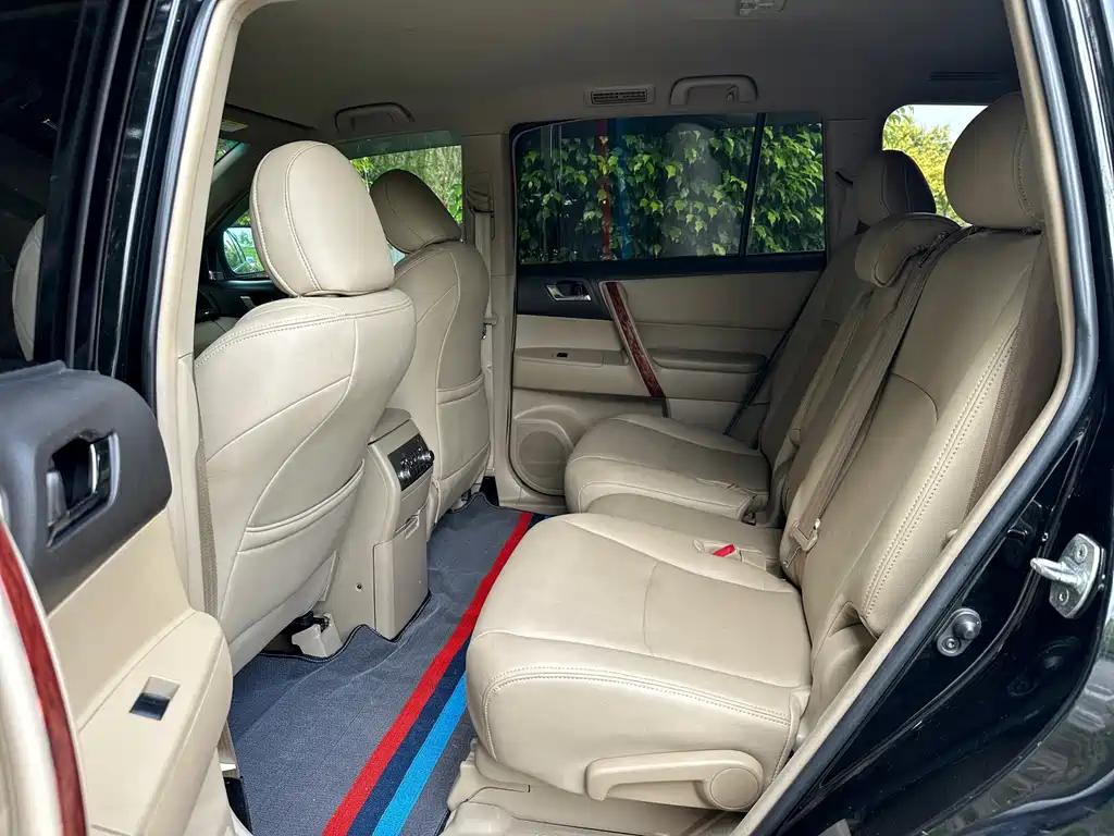 Toyota Highlander — миниатюра 7