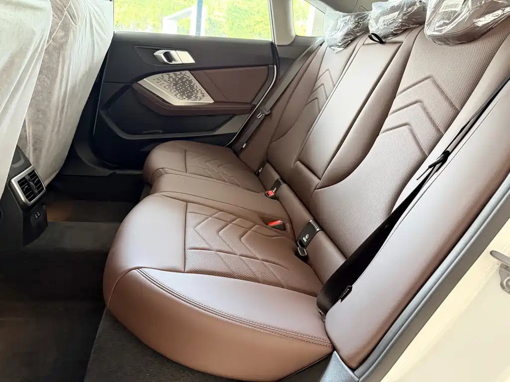 BMW 2 Series — миниатюра 7