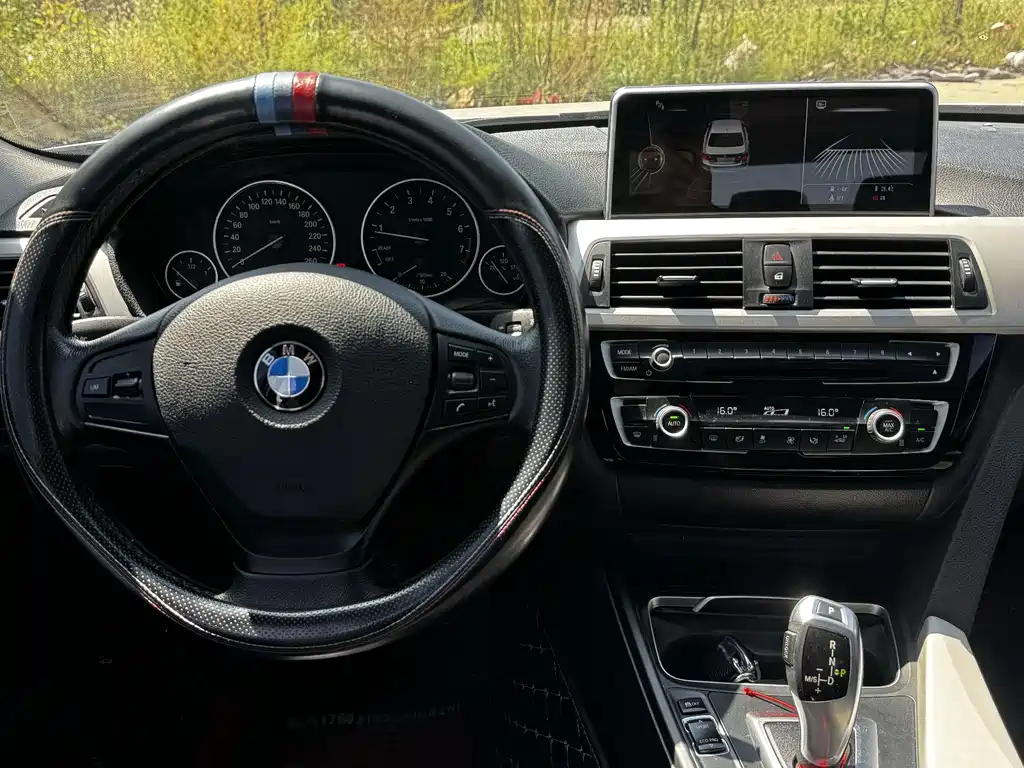 BMW 3 Series — миниатюра 8