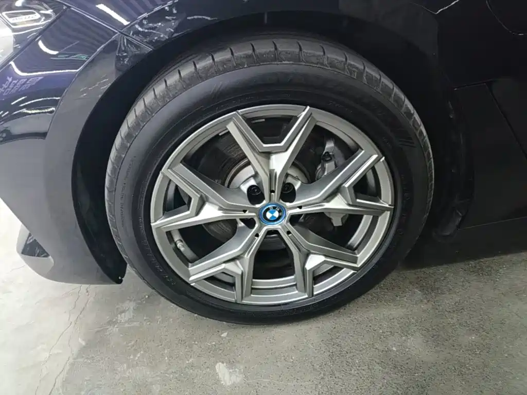 BMW i3 — миниатюра 23