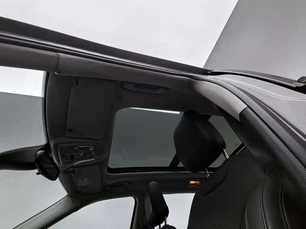 Jeep Compass — миниатюра 14