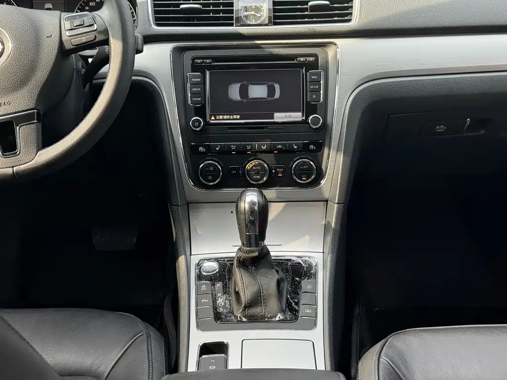Volkswagen Passat — миниатюра 11