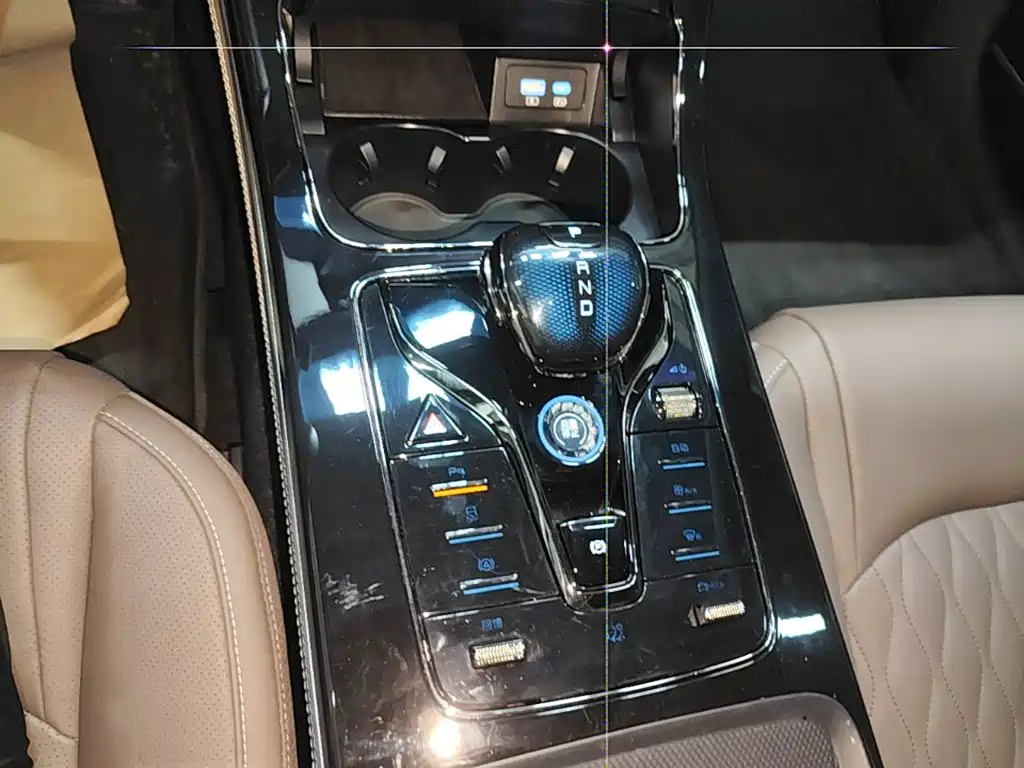 BYD Han — миниатюра 14