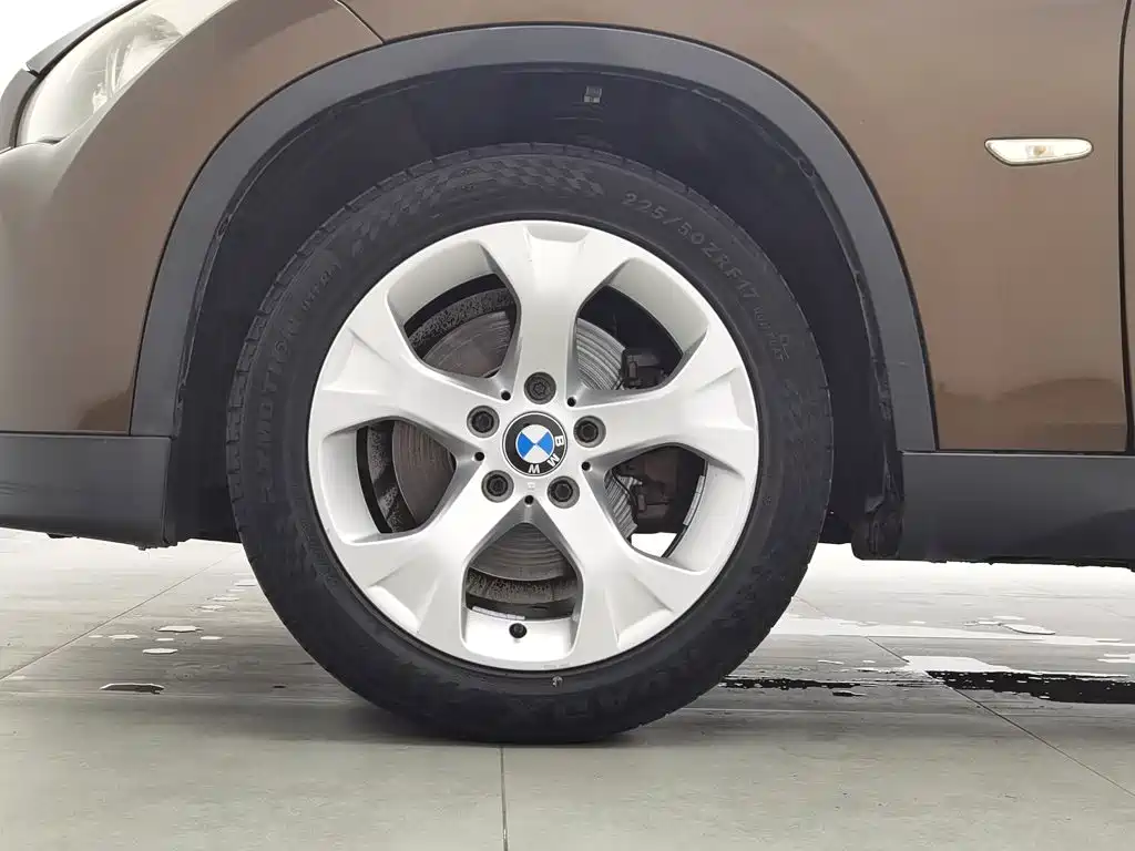 BMW X1 (Import) — миниатюра 17