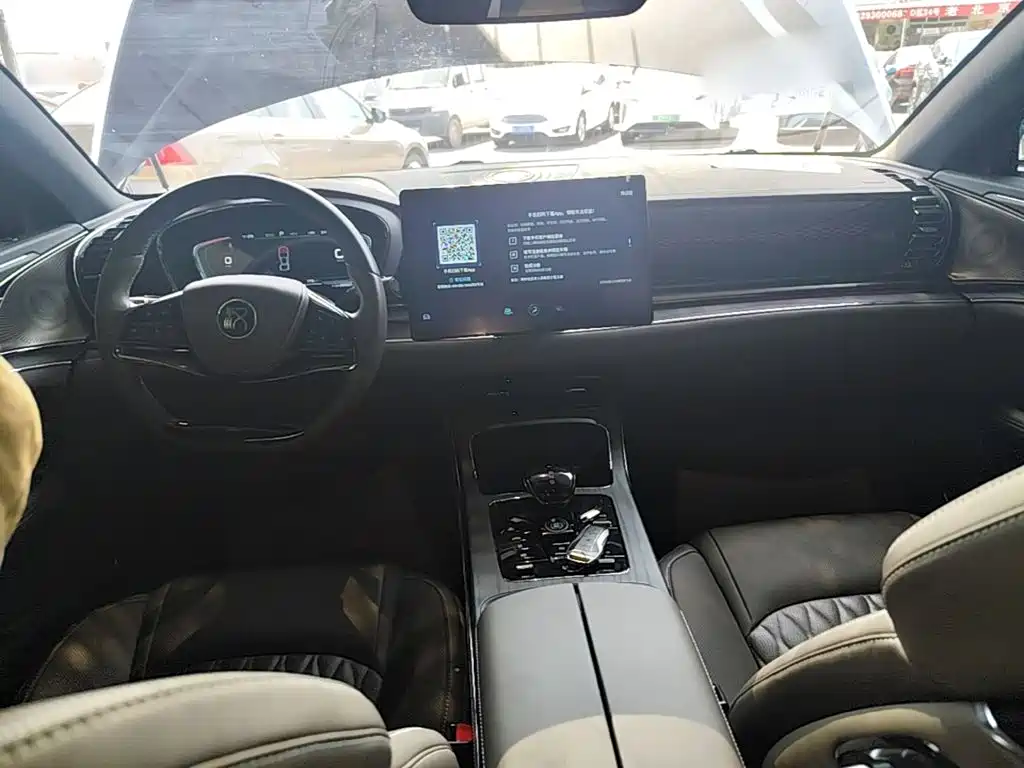BYD Han — миниатюра 10