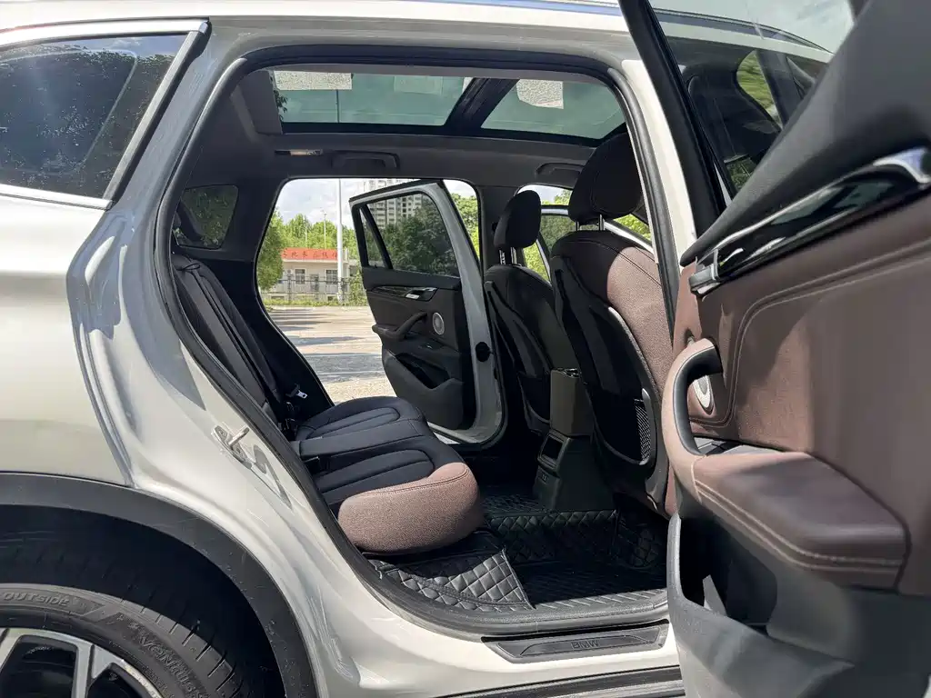 BMW X1 — миниатюра 11