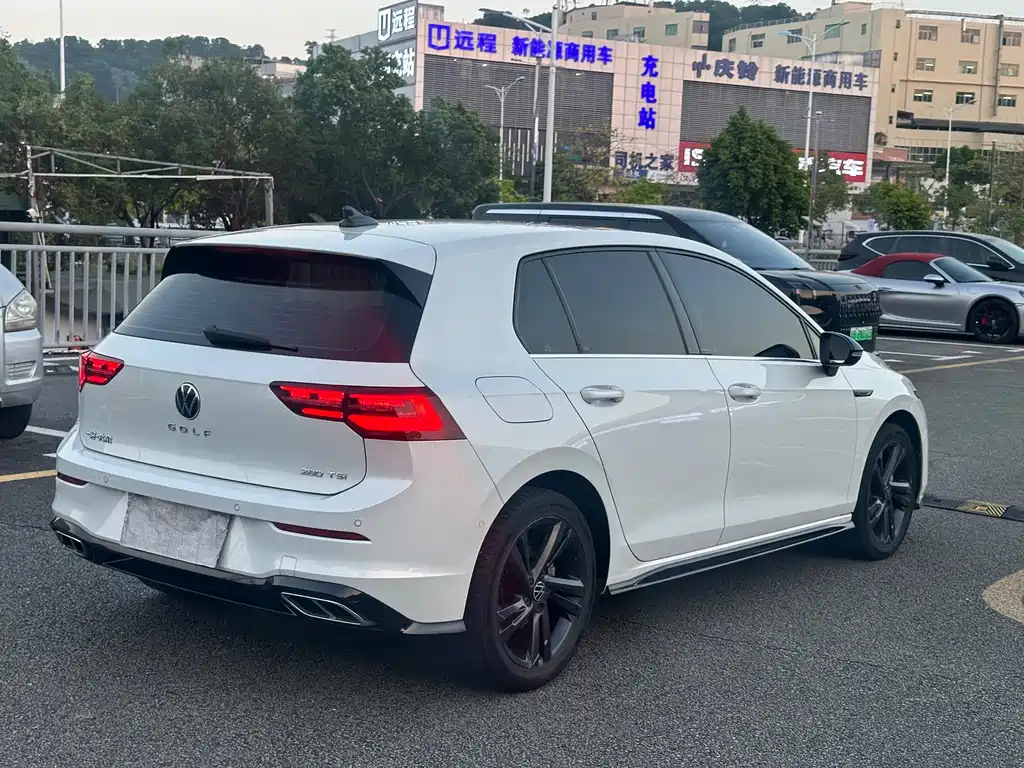 Volkswagen Golf — миниатюра 4
