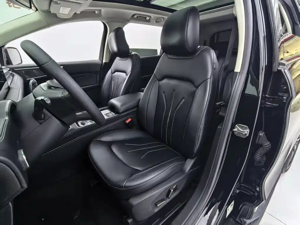 Ford Edge — миниатюра 20