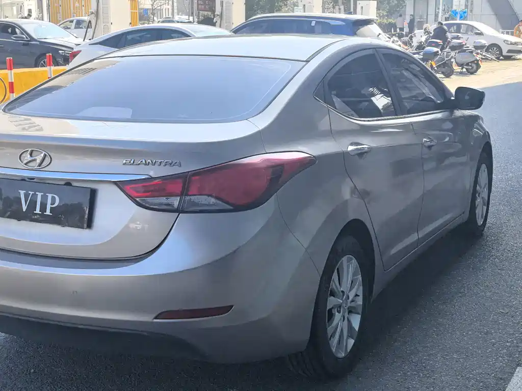 Hyundai Elantra Langdong 1.6L Auto Premium Type, фото 13