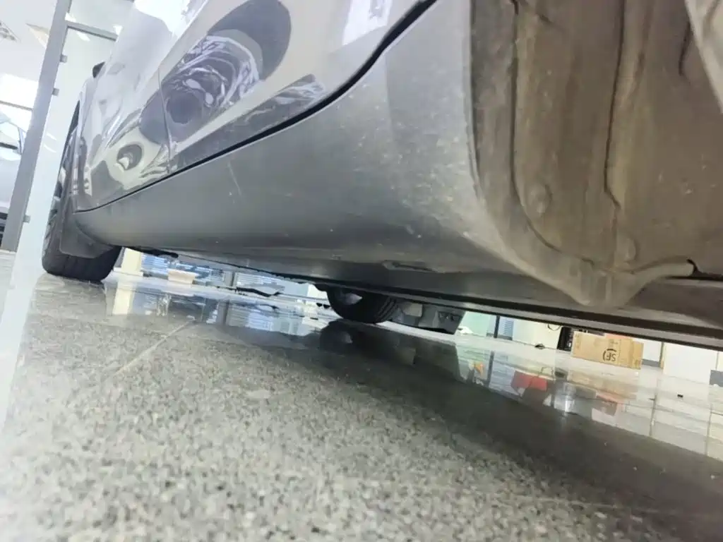 Tesla Model Y — миниатюра 22