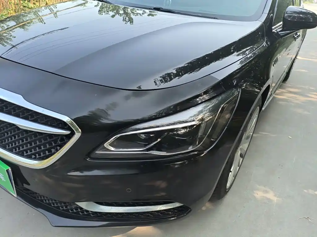 Buick LaCrosse — миниатюра 24