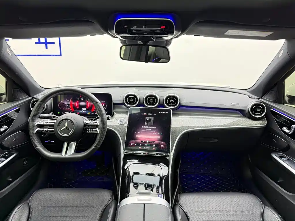 Mercedes-Benz C-Class — миниатюра 10