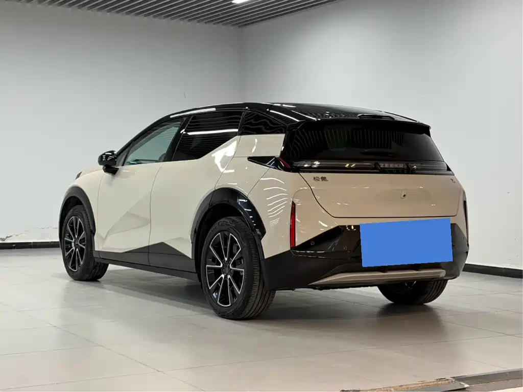 Zeekr X 2025 мест