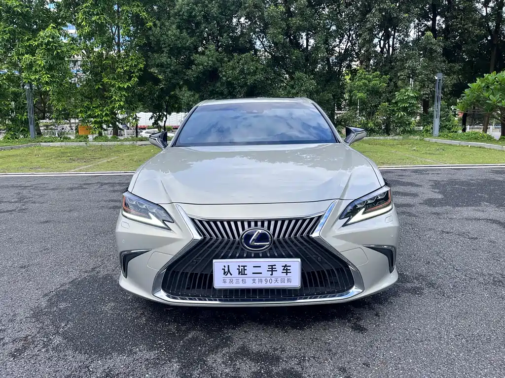 Lexus ES — миниатюра 2