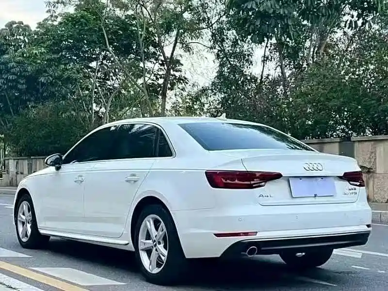 Audi A4L 2017 Plus 40 TFSI