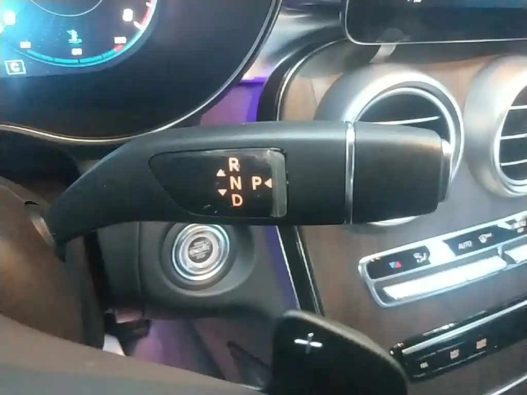 Mercedes-Benz GLC — миниатюра 14