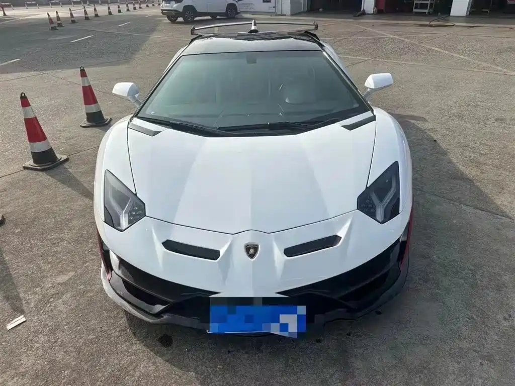 Lamborghini Aventador 2011 LP 700-4
