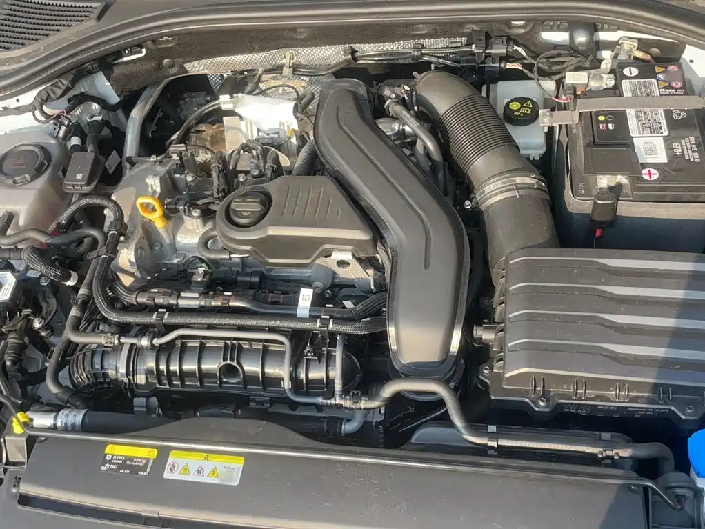 Volkswagen Sagitar — миниатюра 6
