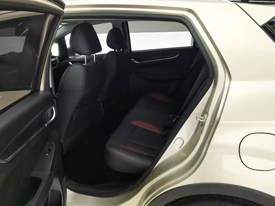Geely Vision X3 — миниатюра 11