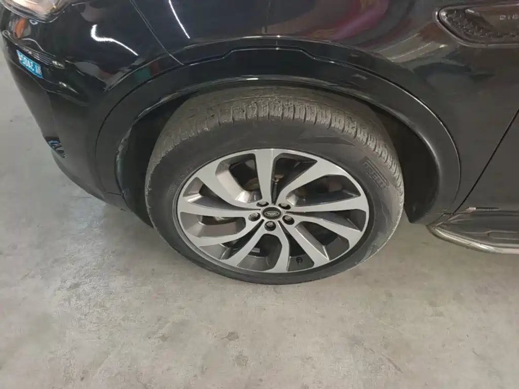 Land Rover Discovery Sport — миниатюра 23