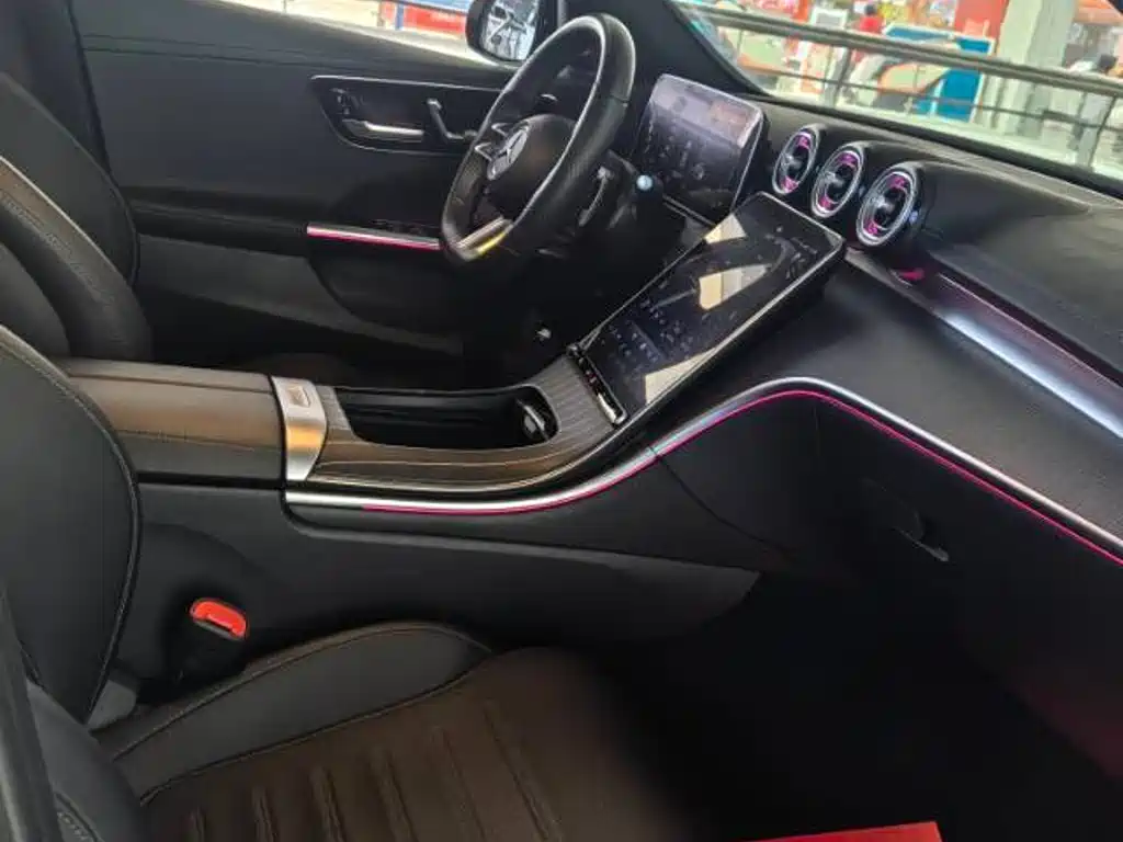 Mercedes-Benz C-Class — миниатюра 10