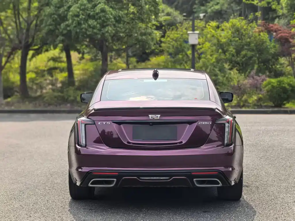 Cadillac CT5 2023 28T