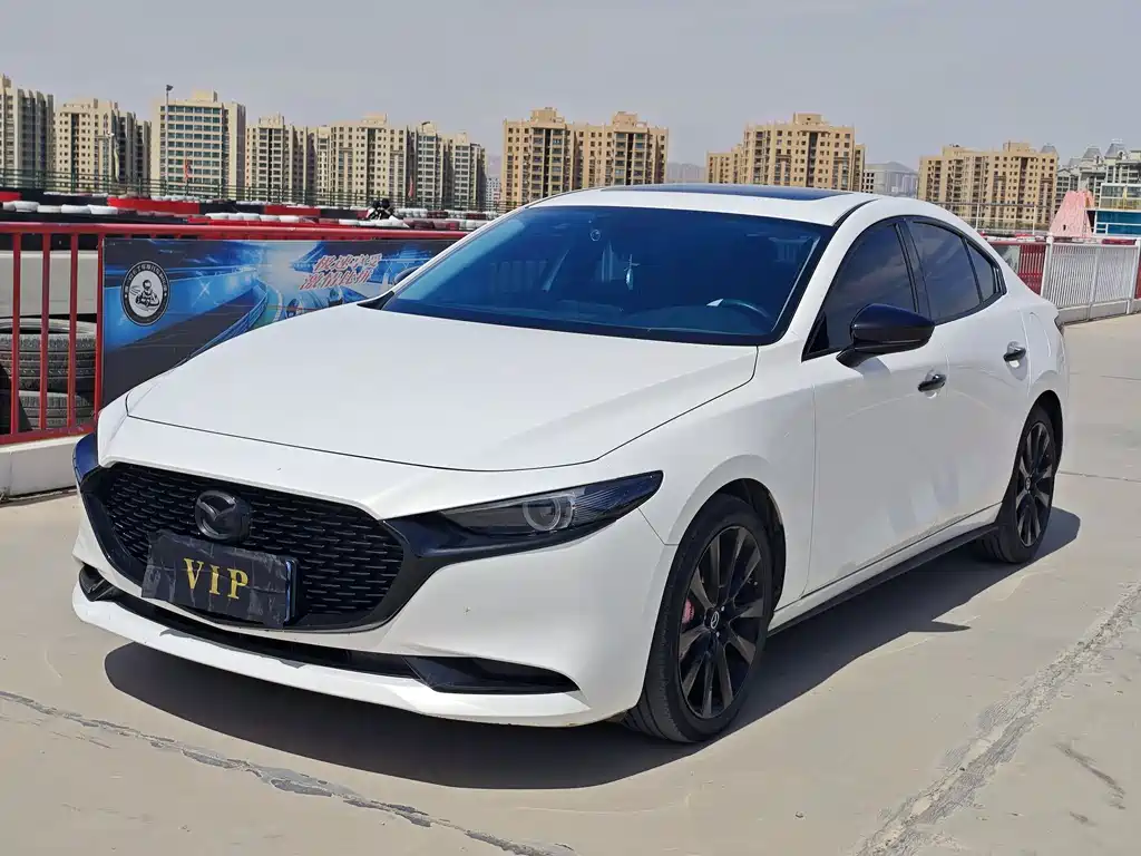 Mazda 3 Axela 2022