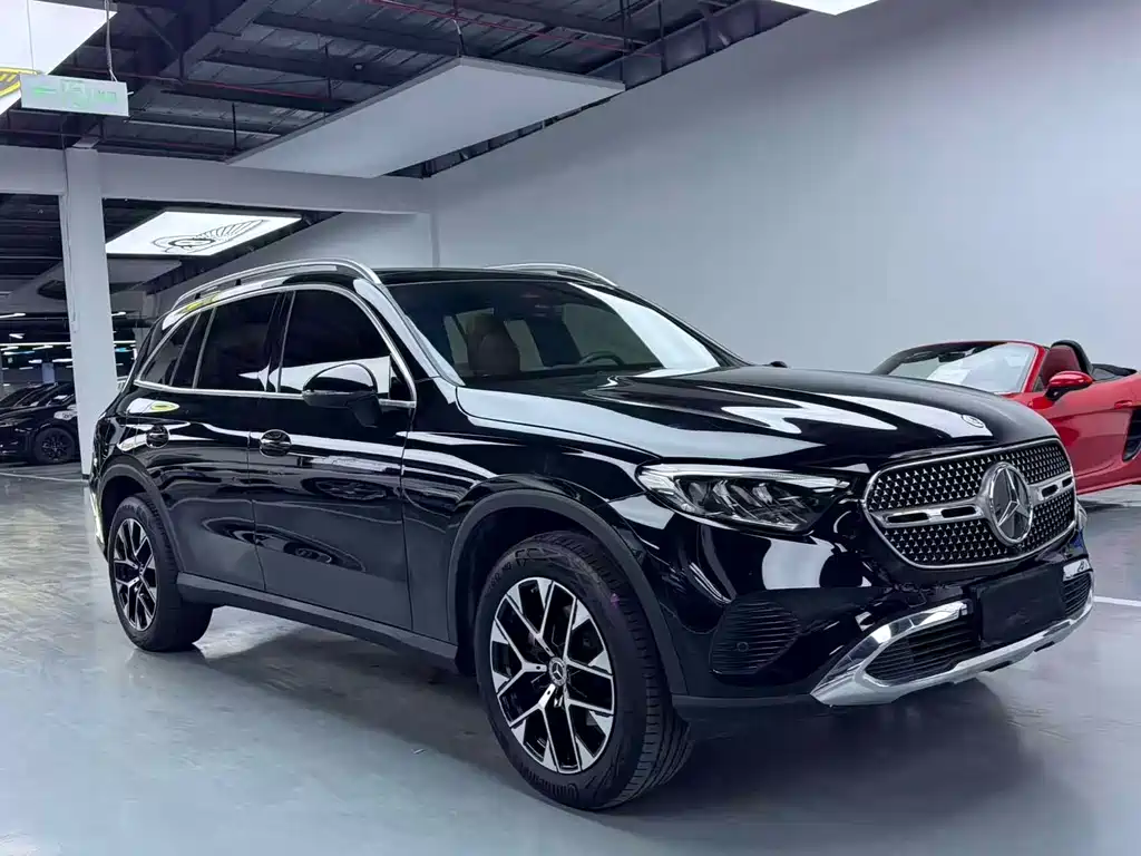 Mercedes-Benz GLC 2024 GLC 260 L 4MATIC 5 мест