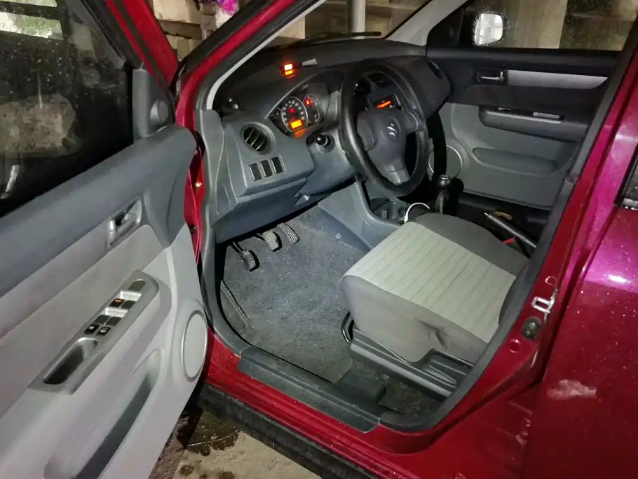 Suzuki Swift — миниатюра 9