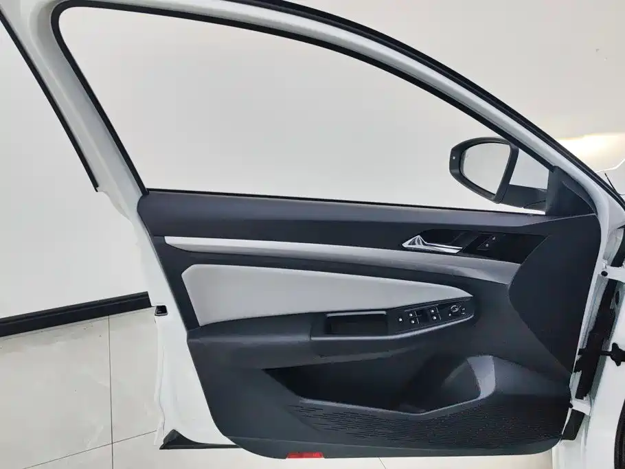 Volkswagen Bora — миниатюра 7